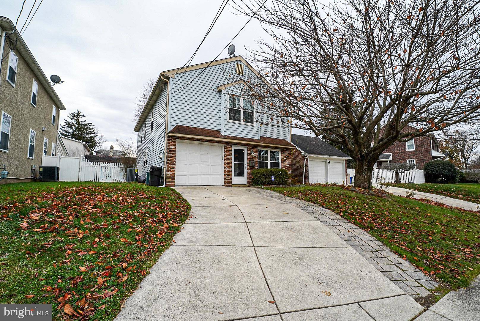Philadelphia, PA 19128,463 AURANIA ST
