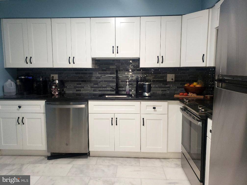 Philadelphia, PA 19129,4000 GYPSY LN #703
