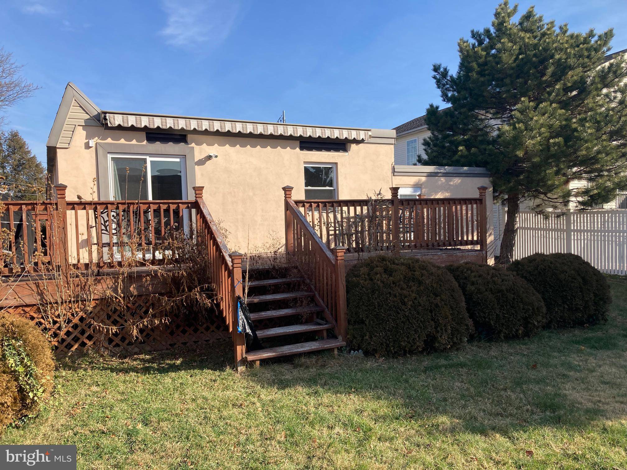 Philadelphia, PA 19152,2104 BORBECK AVE
