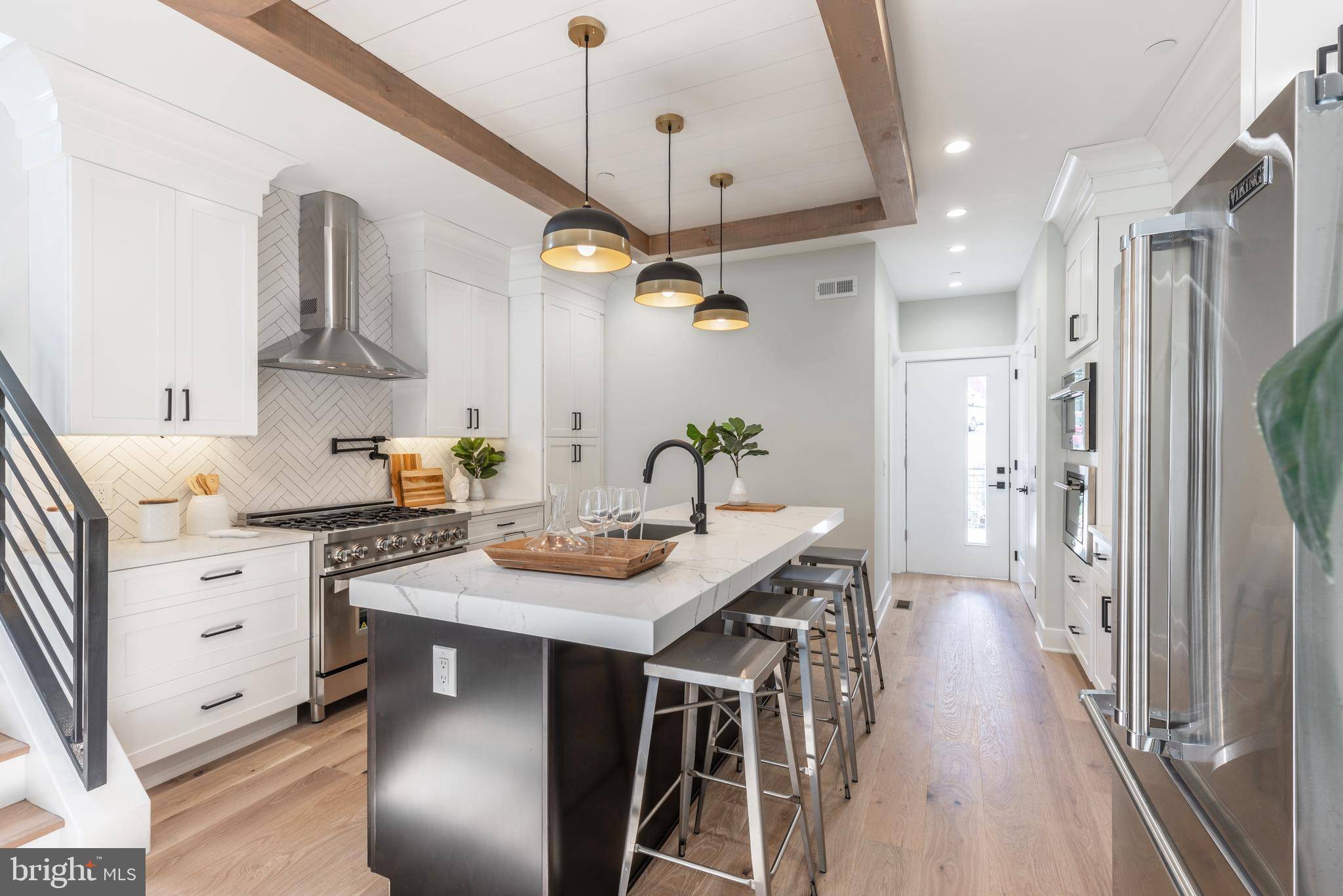 Philadelphia, PA 19128,4805 SILVERWOOD ST