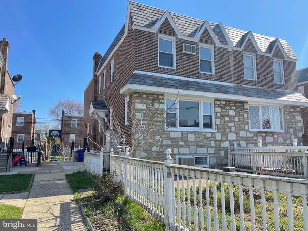 909 BRIGHTON ST, Philadelphia, PA 19111