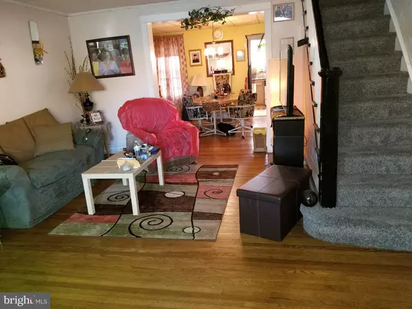 Philadelphia, PA 19142,6915 CHESTER AVE