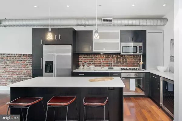 Philadelphia, PA 19106,501-7 VINE ST #6