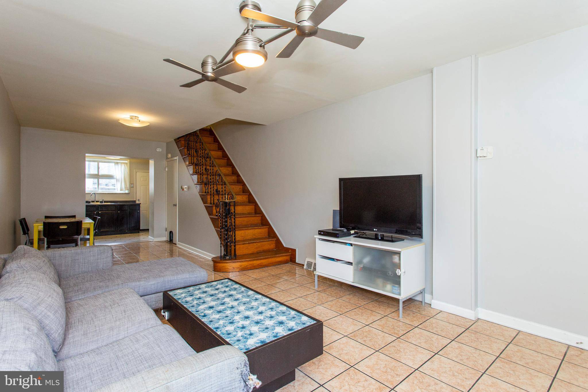 Philadelphia, PA 19148,904 SIGEL ST