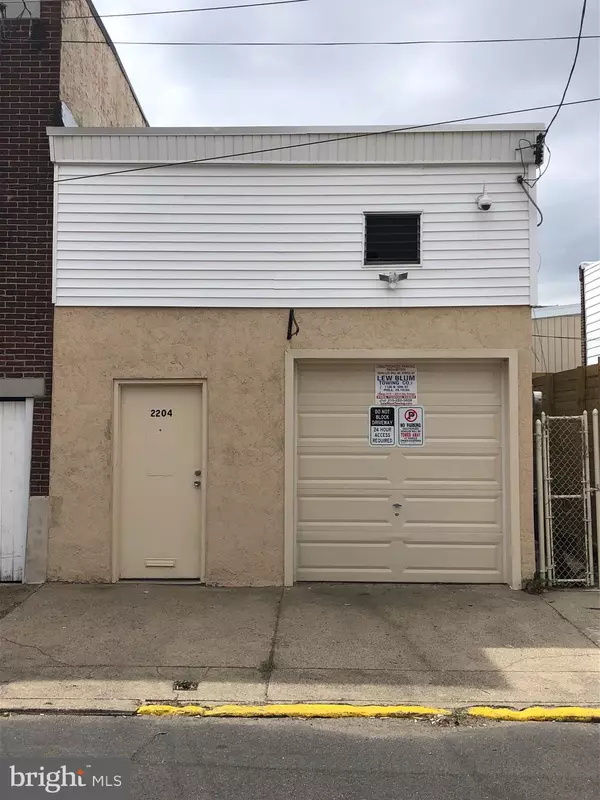 Philadelphia, PA 19125,2204 E SERGEANT ST