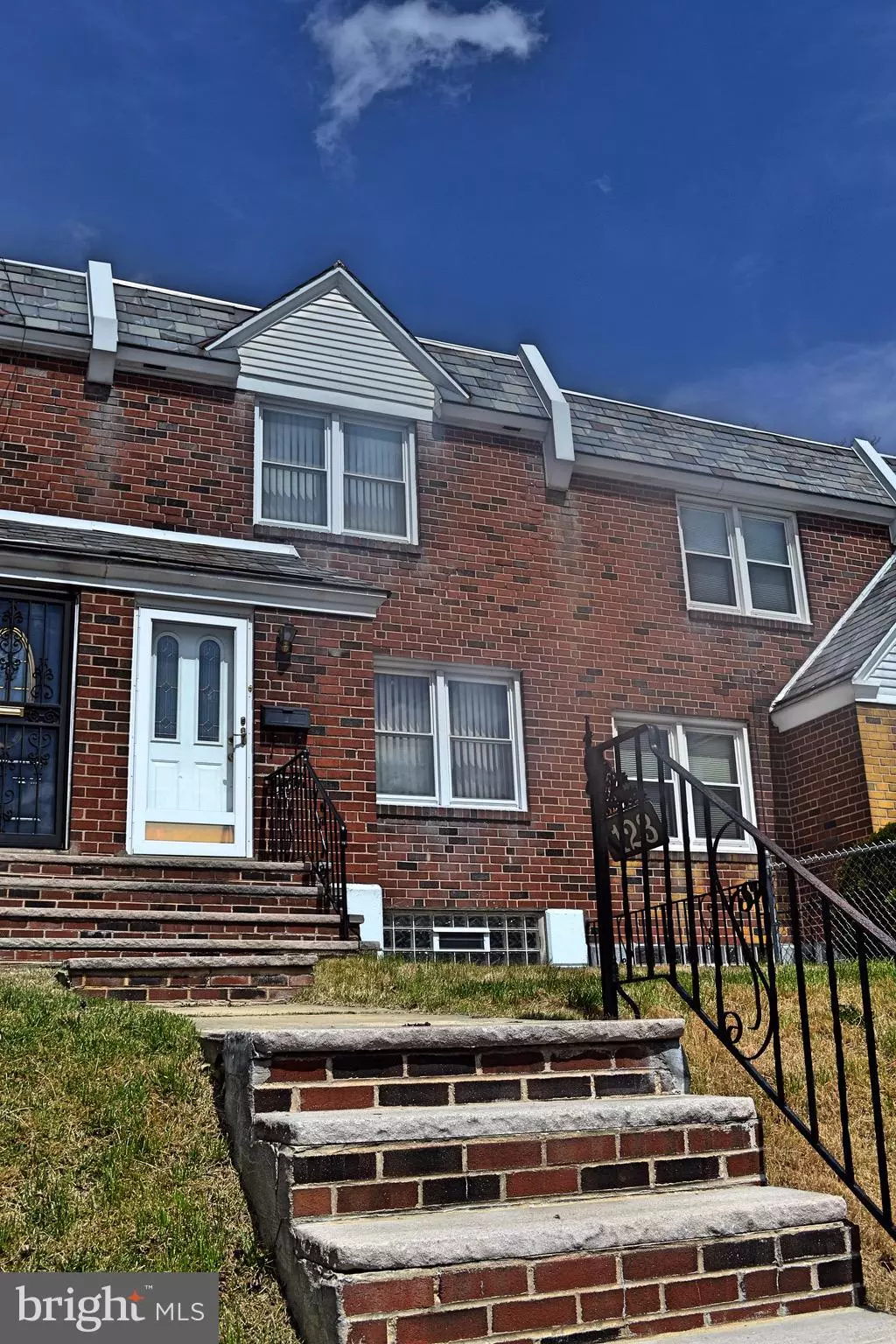 Philadelphia, PA 19120,123 E 64TH AVE