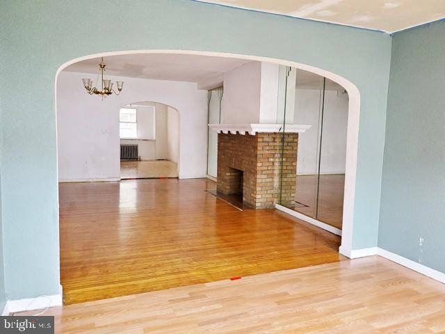 Philadelphia, PA 19126,1827 67TH AVE