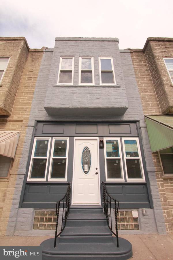 2111 S LAMBERT ST, Philadelphia, PA 19145