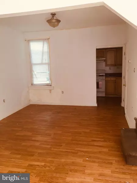 161 W PALMER ST, Philadelphia, PA 19122