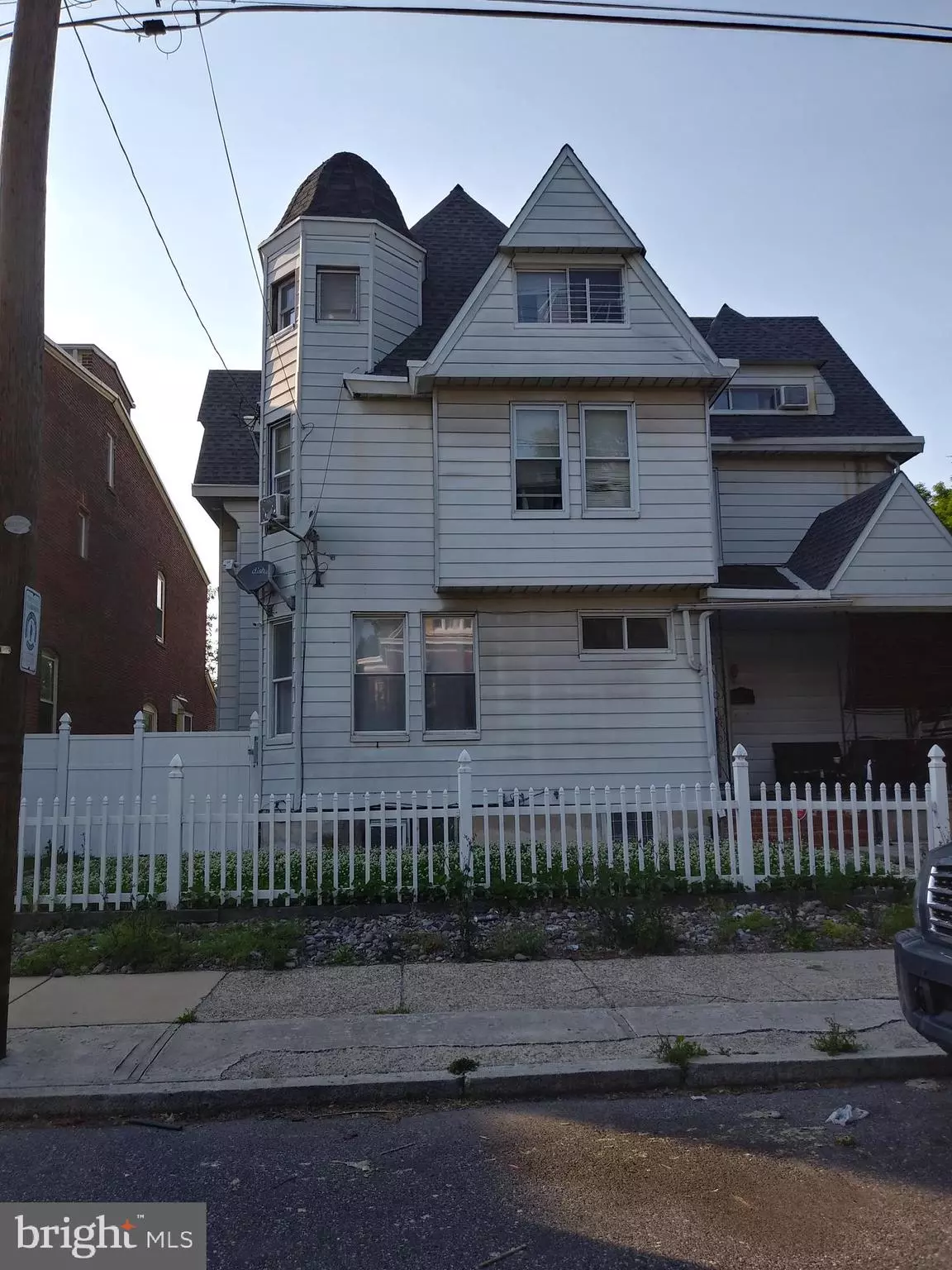 Philadelphia, PA 19135,6944 HEGERMAN ST