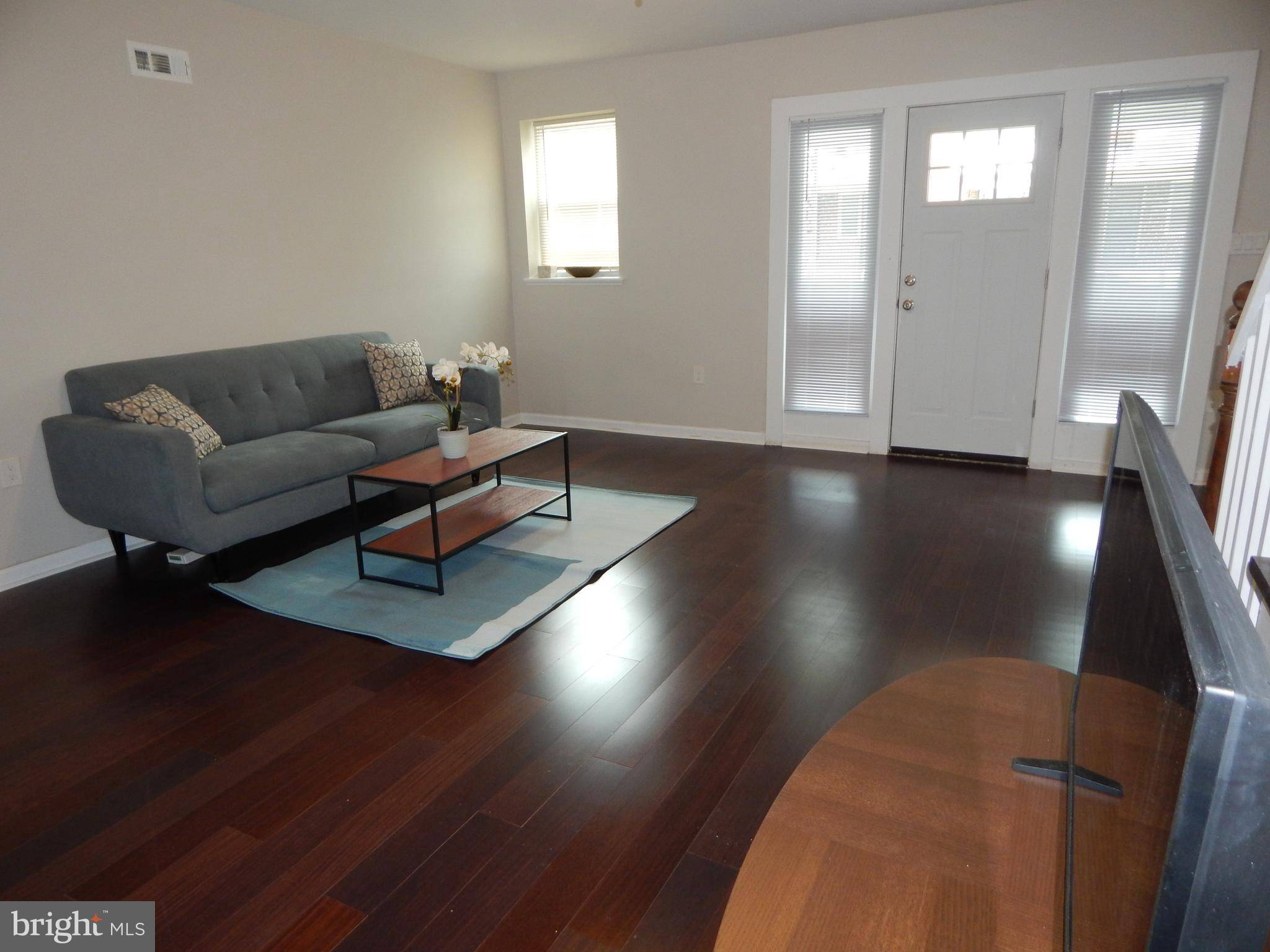 Philadelphia, PA 19138,6523 N UBER ST