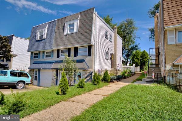 2815 SHIPLEY RD, Philadelphia, PA 19152