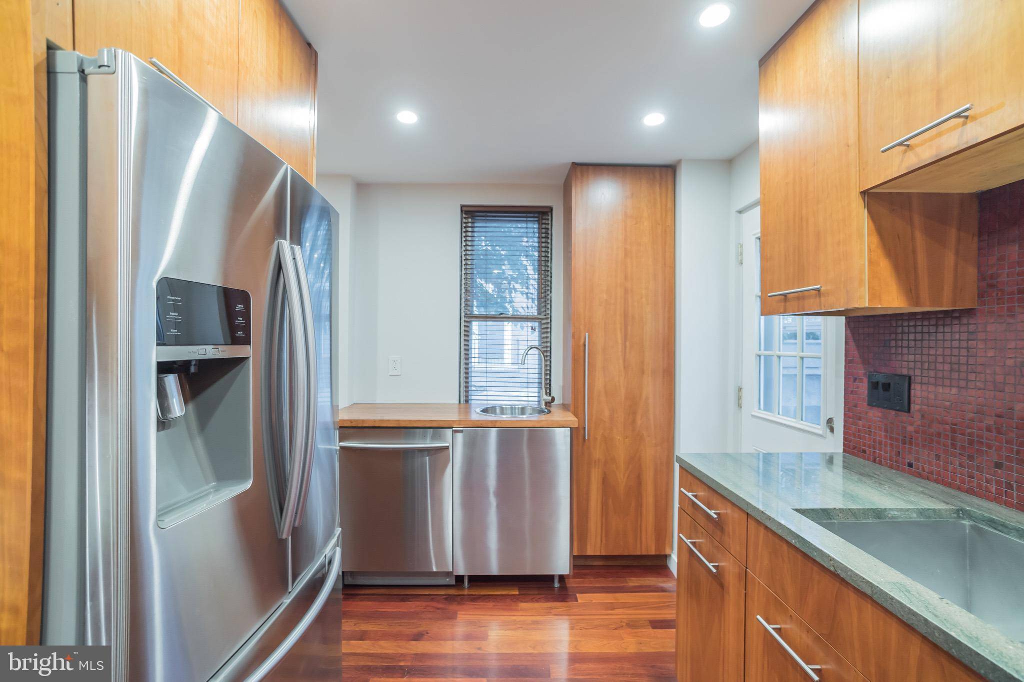 Philadelphia, PA 19125,2418 GAUL ST
