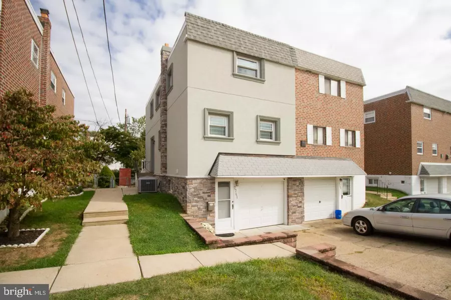 2761 MOWER ST, Philadelphia, PA 19152