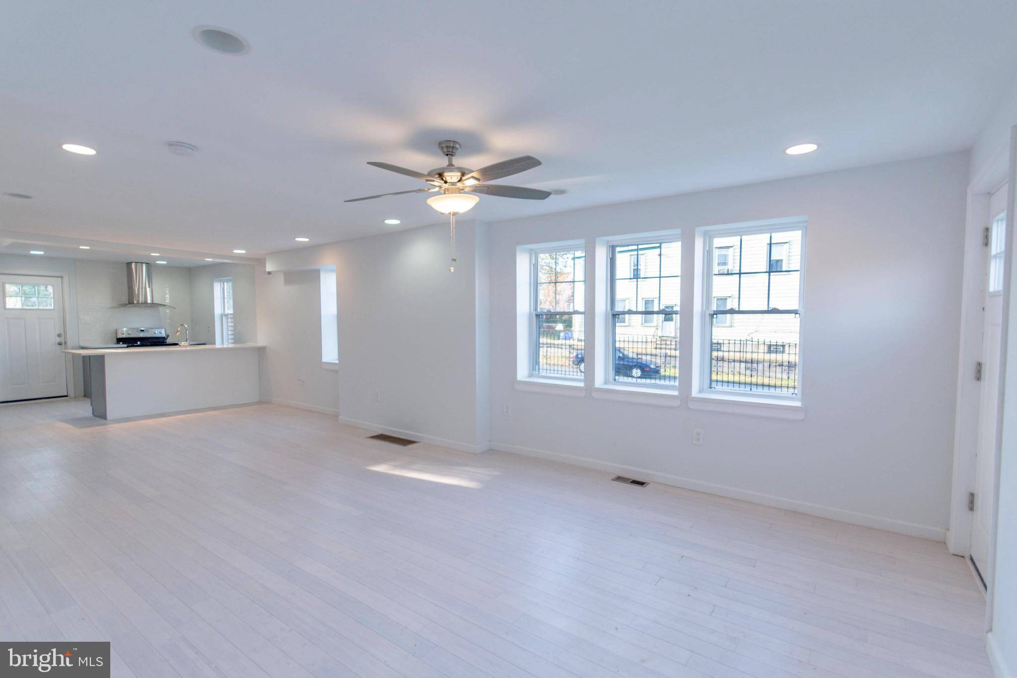 Philadelphia, PA 19136,4216 WELSH RD