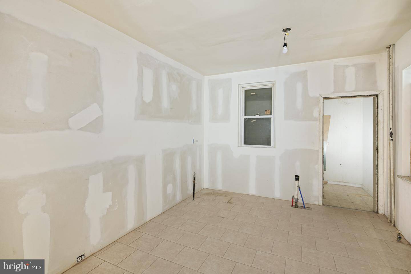 Philadelphia, PA 19120,5134 N FAIRHILL ST