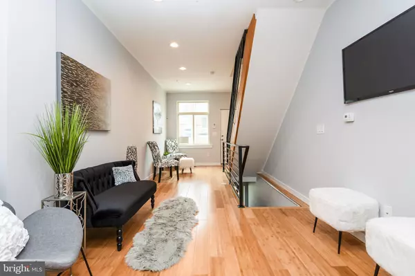 Philadelphia, PA 19125,2145 E ALBERT ST