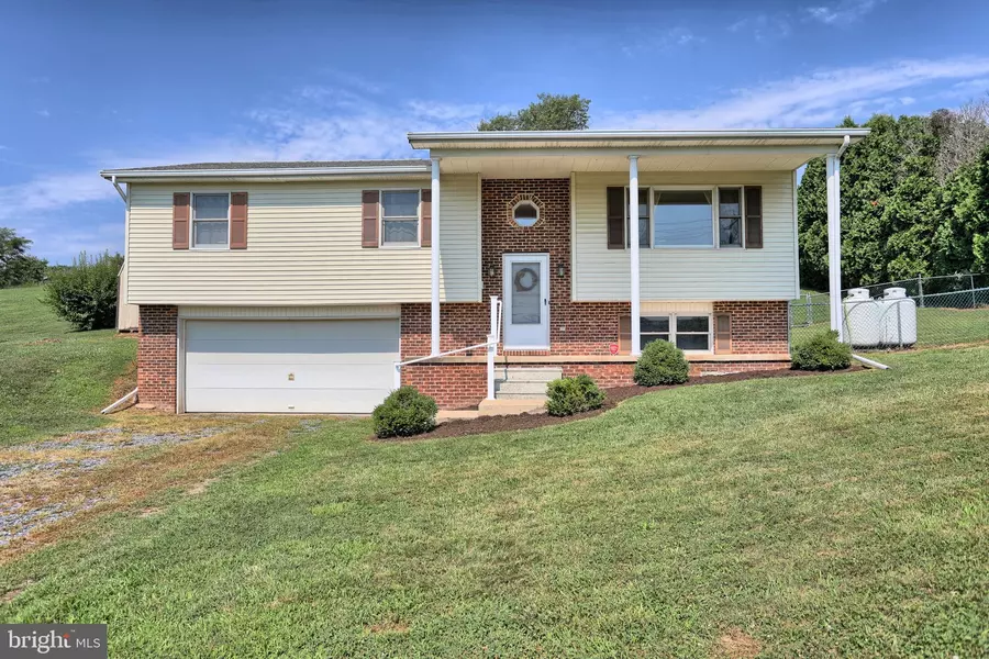 210 WINDY HILL RD, Shermans Dale, PA 17090