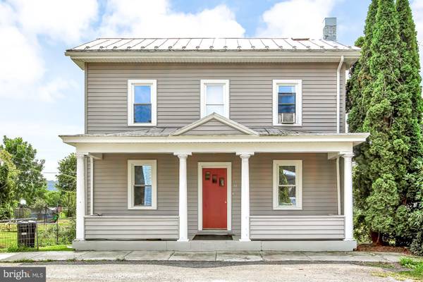 48 MILL ST, Duncannon, PA 17020