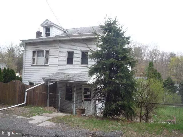 445 S 3RD ST, Minersville, PA 17954