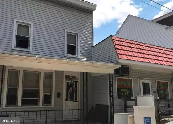 744 WATER ST, Pottsville, PA 17901