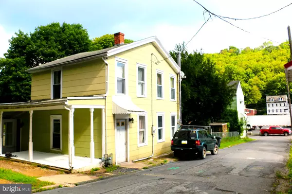 Pottsville, PA 17901,710 RAVINE ST