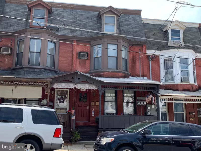 244 MAUCH CHUNK ST, Tamaqua, PA 18252