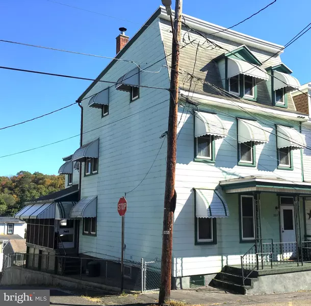 337 CHERRY ST, Minersville, PA 17954