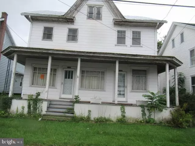 1243 W MAIN ST, Valley View, PA 17983