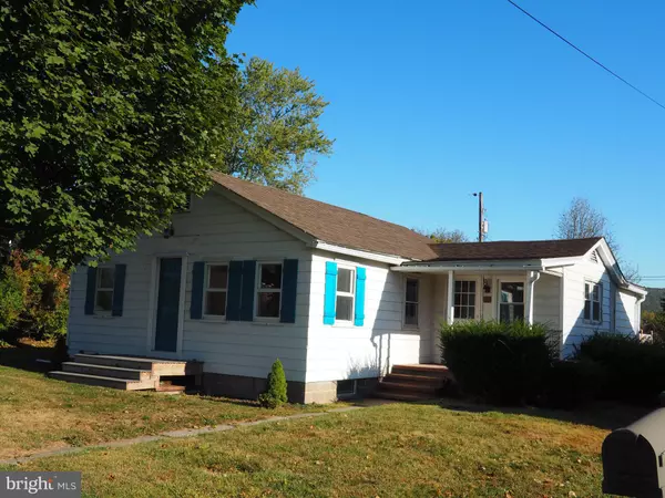 16 PURNELL AVE, Tamaqua, PA 18252