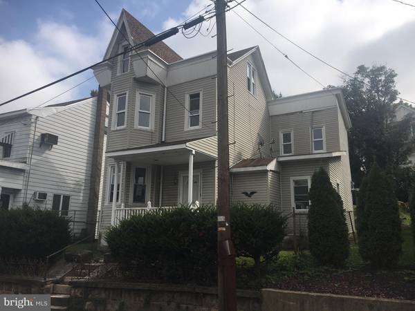 1127 W NORWEGIAN ST, Pottsville, PA 17901