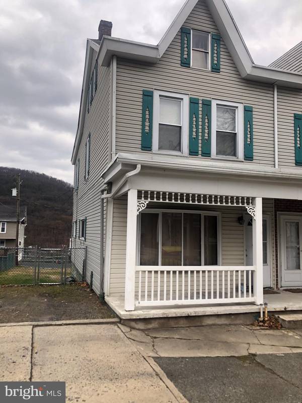 513 CARBON ST, Pottsville, PA 17901