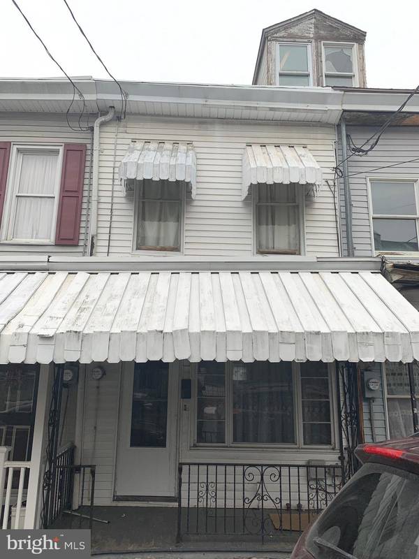 1021, 1023 E PINE ST, Mahanoy City, PA 17948