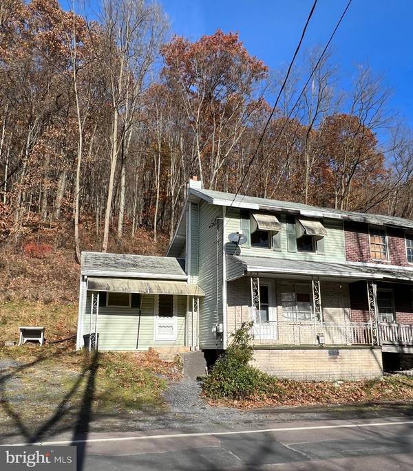 527 W MAHANOY AVE, Girardville, PA 17935