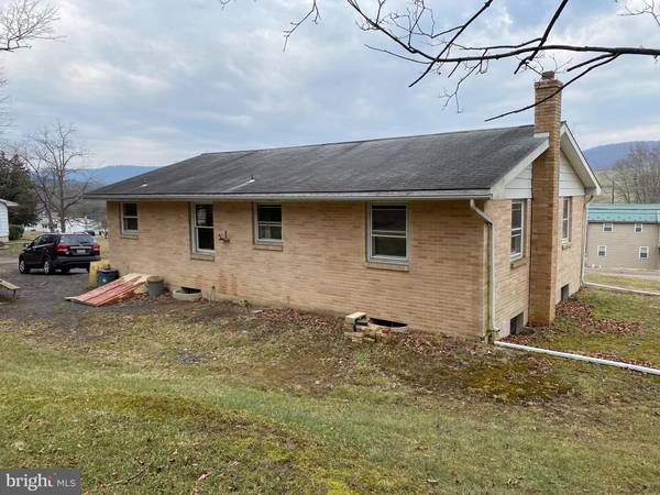 Pine Grove, PA 17963,106 SWEET ARROW LAKE RD