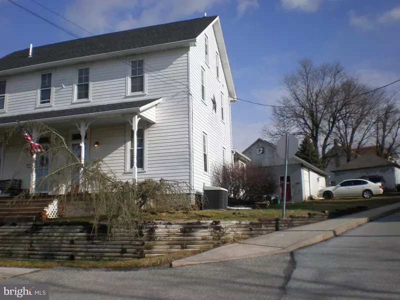 21 & 23 HIGH ST, Stewartstown, PA 17363