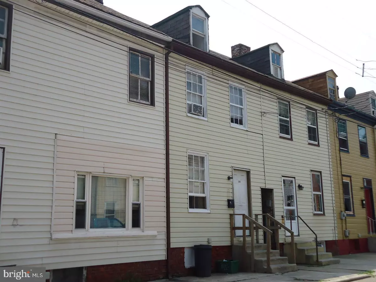 York, PA 17403,256 E CHESTNUT ST