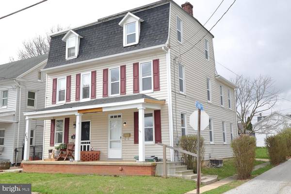 368 W MAPLE ST, Dallastown, PA 17313