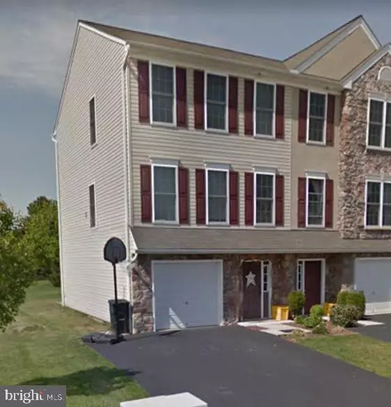 30 TAYLOR DR, York, PA 17404