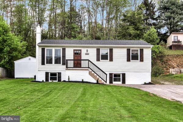 10951 ROCKVILLE RD, Glen Rock, PA 17327