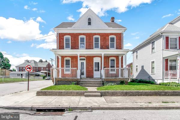 33 PINE ST, Hanover, PA 17331