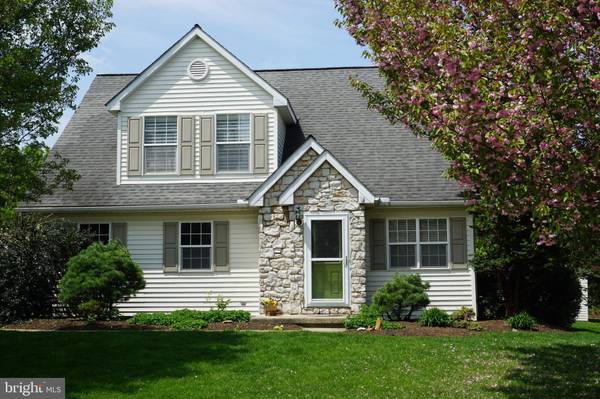 642 BLOSSOM HILL LN, Dallastown, PA 17313