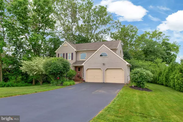 15 SNAFFLE LN, York, PA 17404