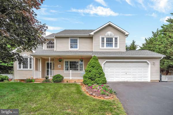 73 SMOKEBOX CIR, Stewartstown, PA 17363