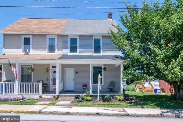 108 N CONSTITUTION AVE, New Freedom, PA 17349