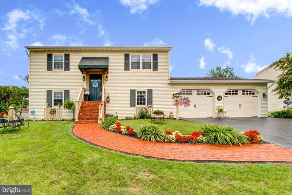 2353 HEATHER RD, York, PA 17408