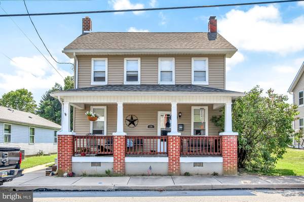 24 N MAIN ST, East Prospect, PA 17317