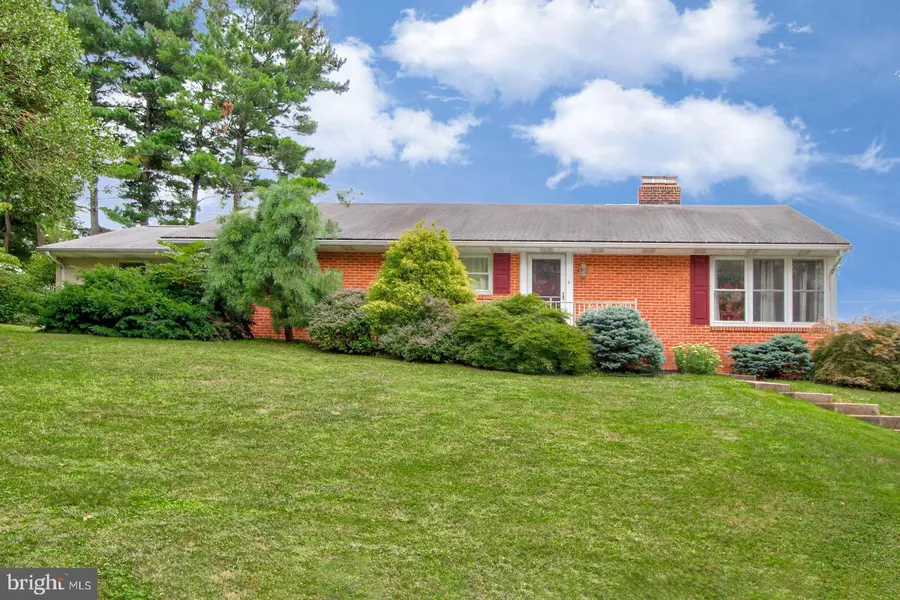 704 CLEARMOUNT RD, York, PA 17403