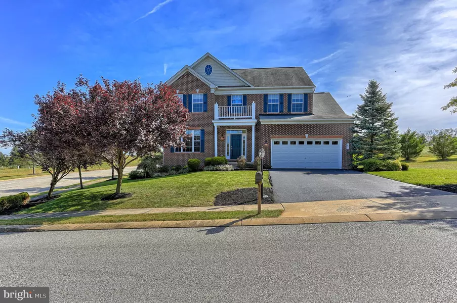 25 HICKORY RIDGE CIR, York, PA 17404