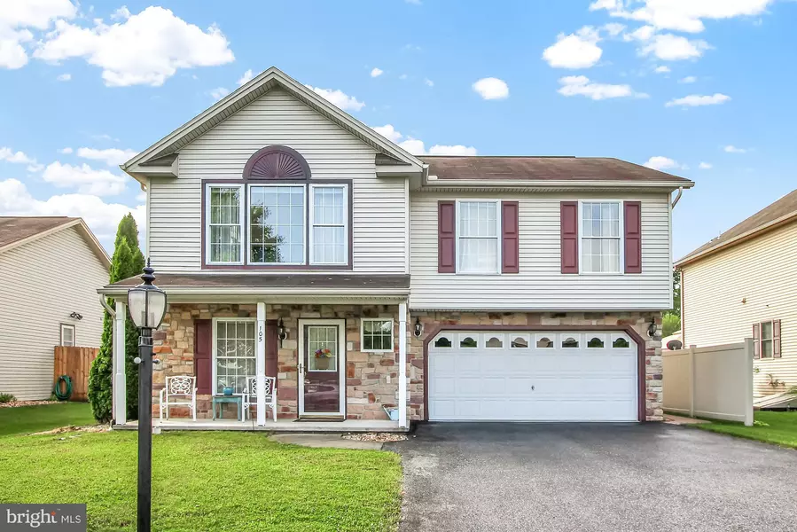 105 LAKESIDE DR, Lewisberry, PA 17339